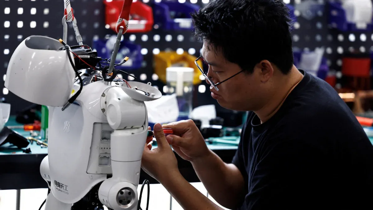 China reduz ritmo de IPOs de robôs humanoides após forte oscilação da Unitree