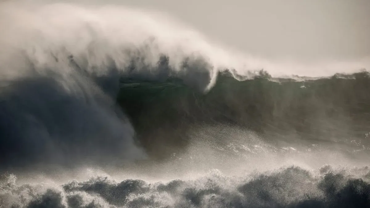 Defesa Civil alerta para ondas acima de três metros no litoral de Santa Catarina