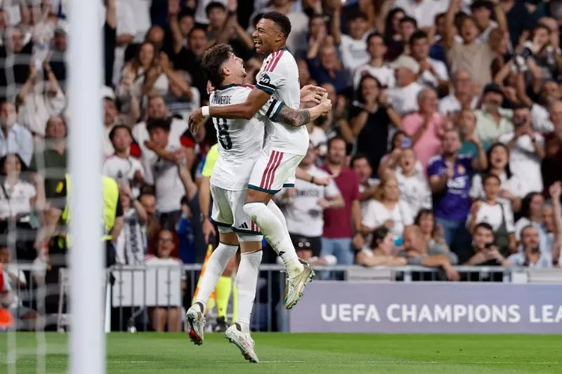 Real Madrid supera a Inter por 2 a 1 na estreia da Champions