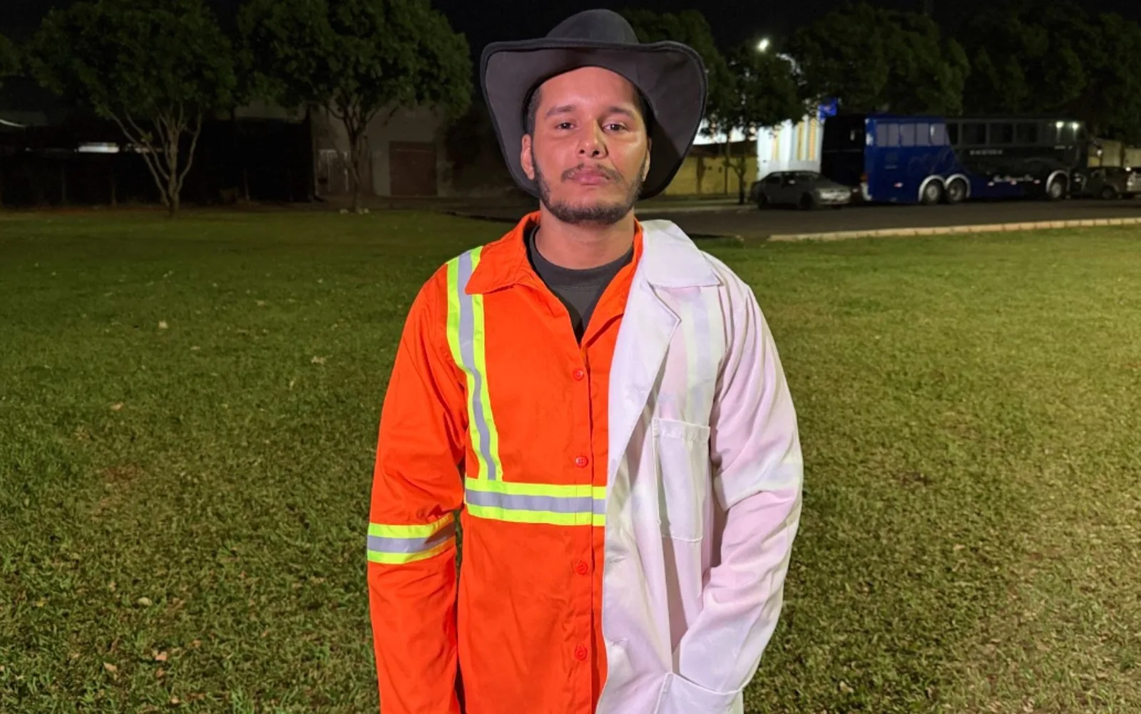 Gari conclui enfermagem e leva uniforme da Comurg à formatura