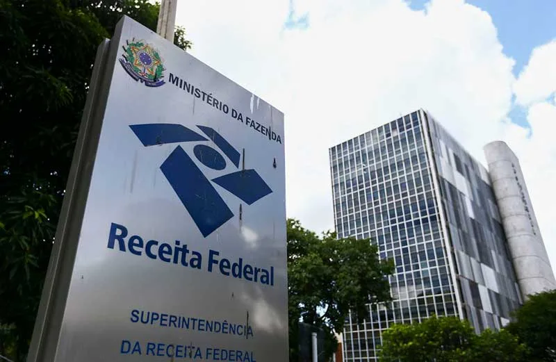 Receita Federal registra arrecadação recorde de R$ 2,112 trilhões até agosto