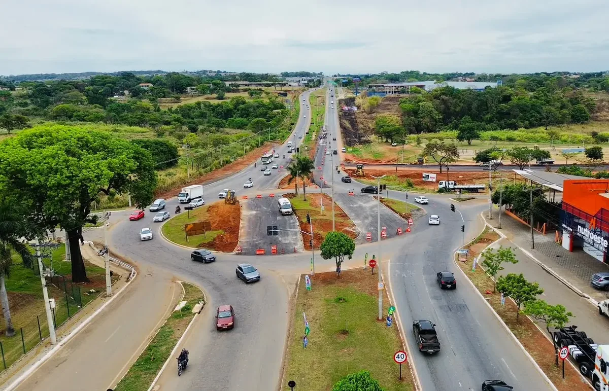 Obras viárias no entorno do Hugol avançam para etapa de pavimentação