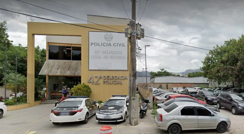 Cinco detidos são levados à 42ª DP após ação do BOPE na Taboinha