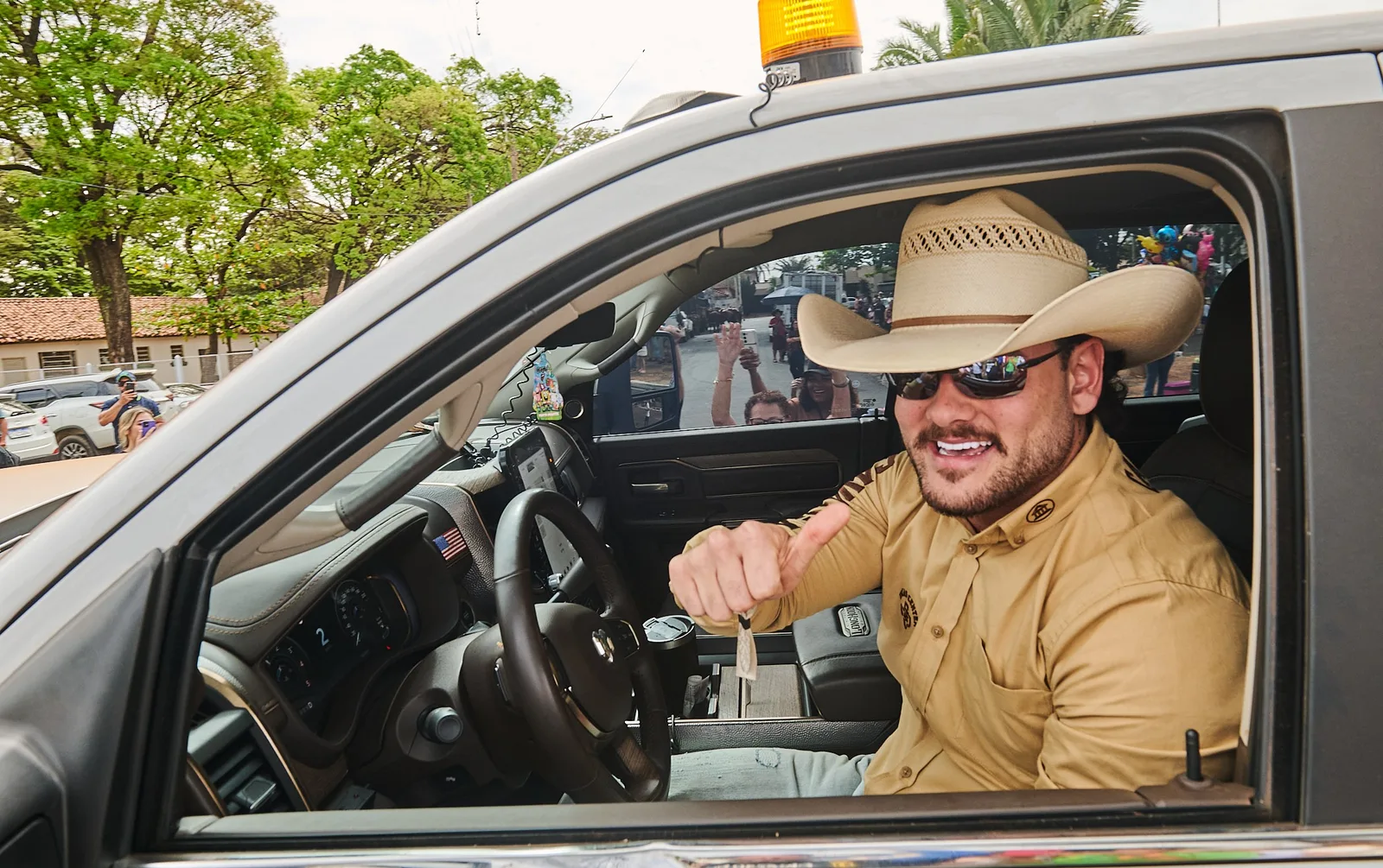 César Rincon é autuado após polícia encontrar munições em casa