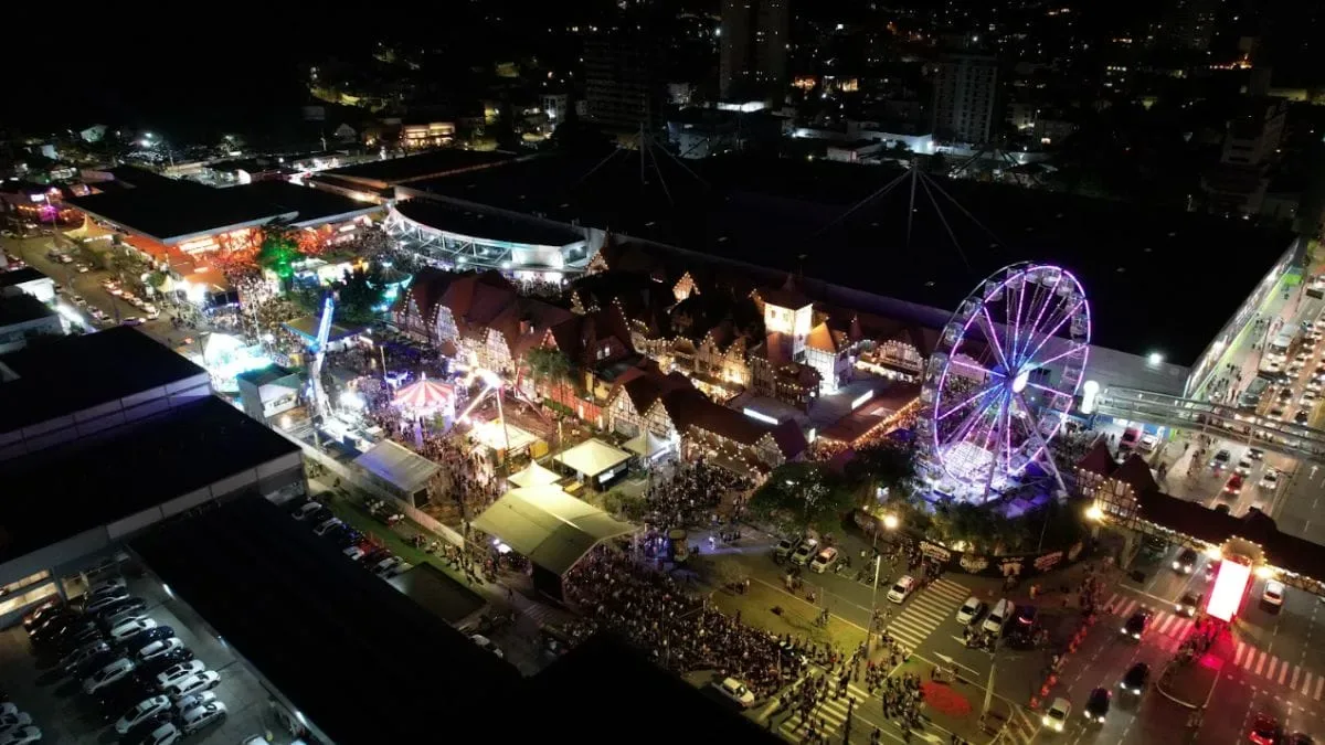 Oktoberfest Blumenau terá estacionamentos de R$ 50 a R$ 60 em 2026
