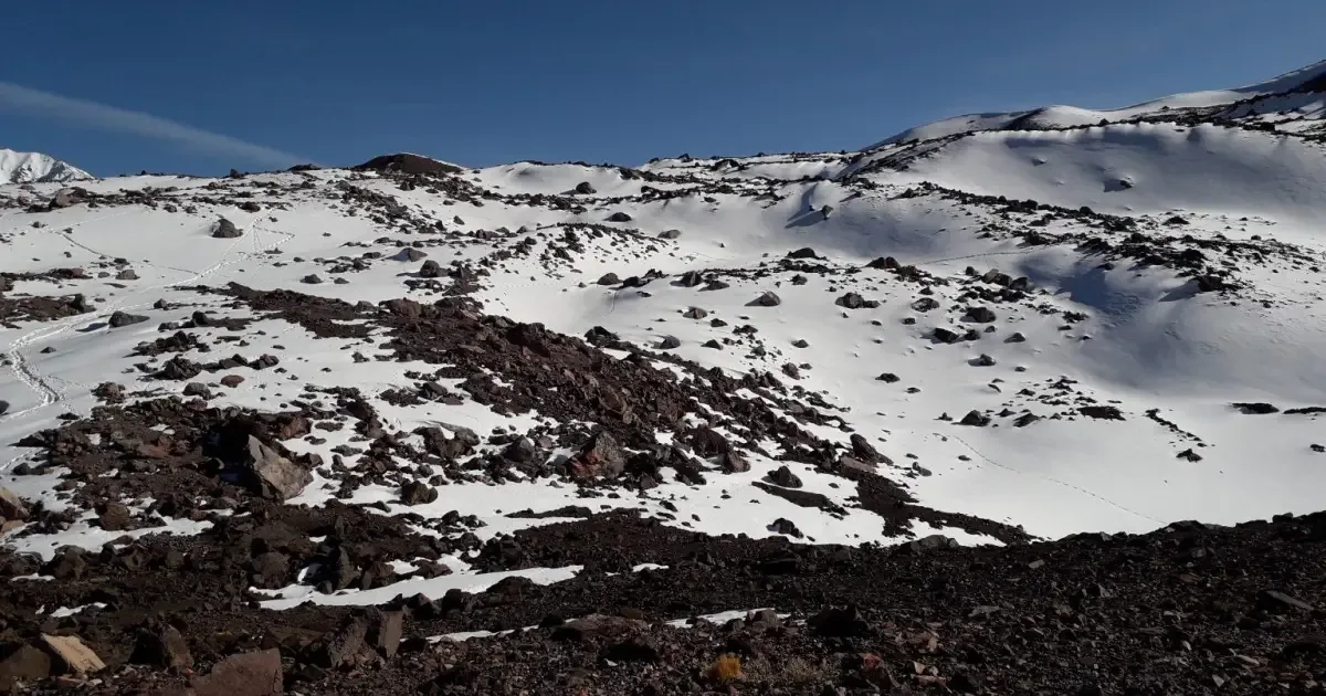 Neve acumulada nos Andes de Coquimbo amplia reserva hídrica da região