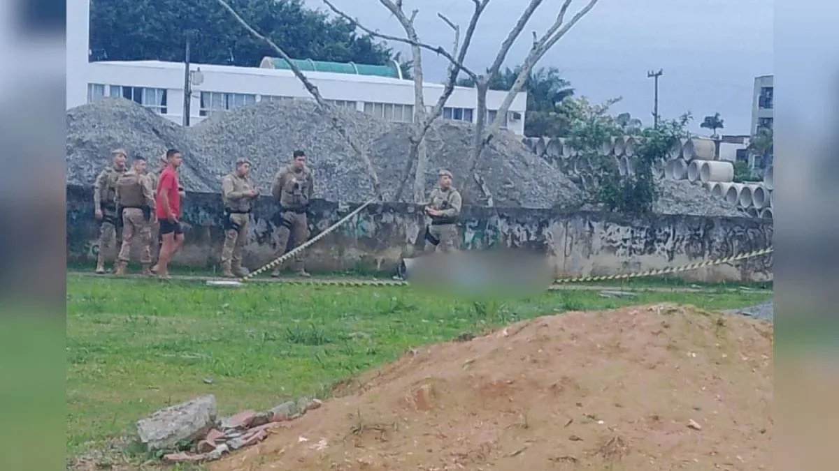 Dois homens morrem após tiros em praça de Joinville