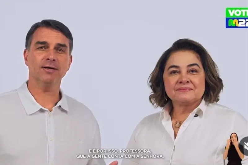 TRE do Amazonas suspende peça de Maria do Carmo com Flávio Bolsonaro