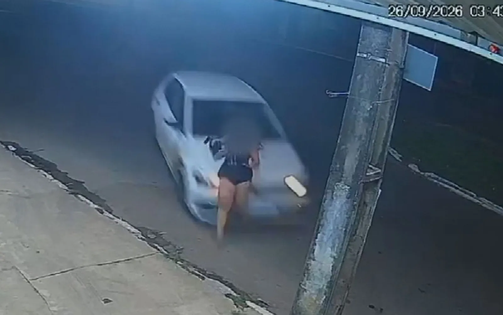 Jovem relata dois atropelamentos após agressões do ex em Goiânia