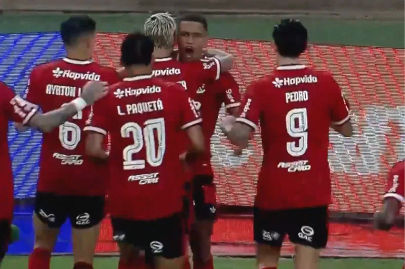 Flamengo vence o Remo e assume liderança provisória do Brasileirão