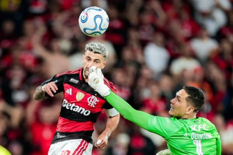 Flamengo confirma quinta trinca brasileira nas semifinais da Libertadores
