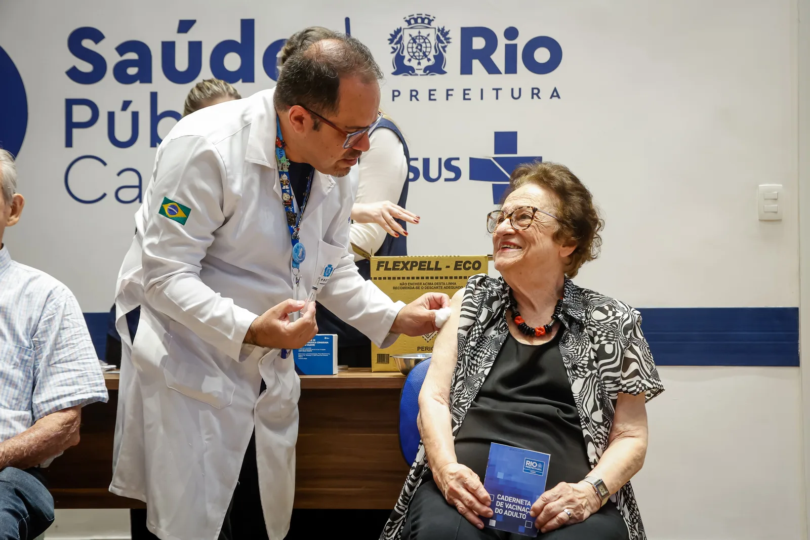 Rio inicia vacinação com Pneumo 20 para pessoas com 85 anos ou mais