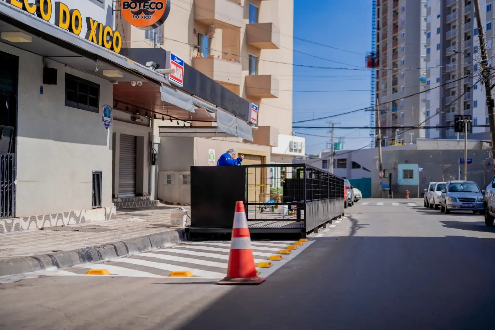 Anápolis testa parklet e analisa outros quatro pedidos no Jundiaí