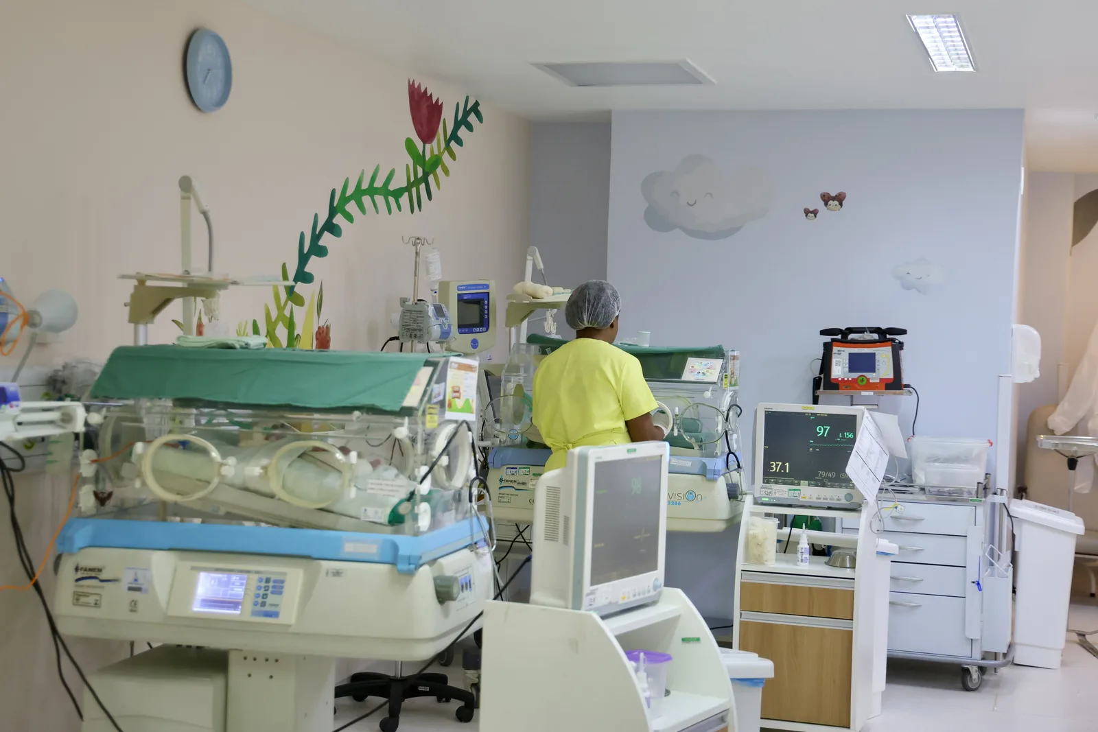 HELagos amplia capacidade neonatal de 20 para 35 leitos em Saquarema