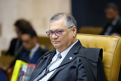 Flávio Dino divulga decisão sobre operação que mira Mario Frias e produtora de filme