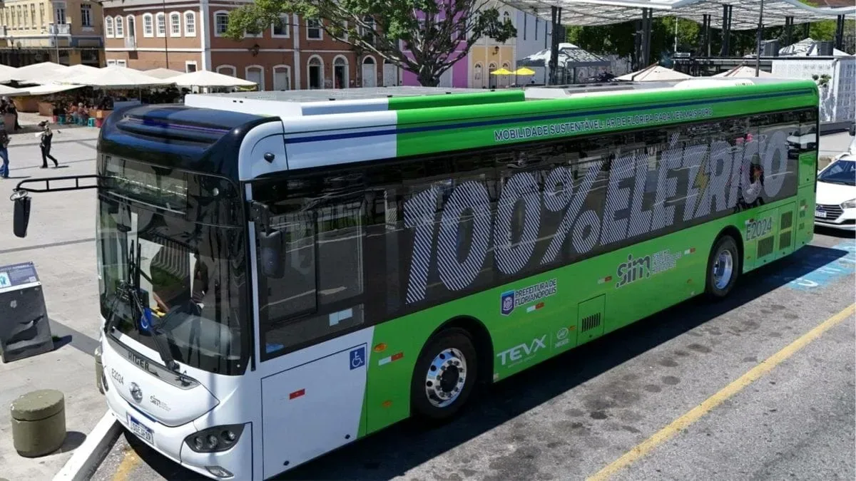 Ônibus elétrico deixa de circular em Florianópolis após um mês de testes