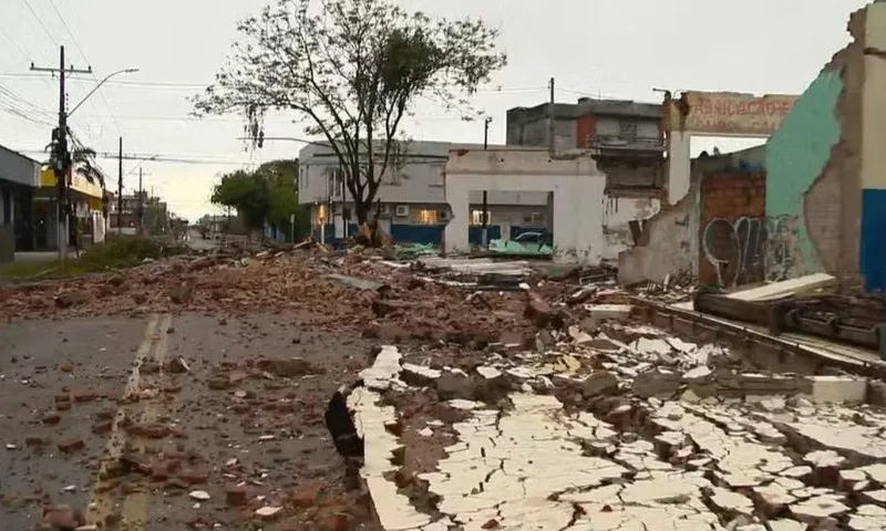 Temporal deixa desaparecidos, danos e centenas de milhares sem energia no RS