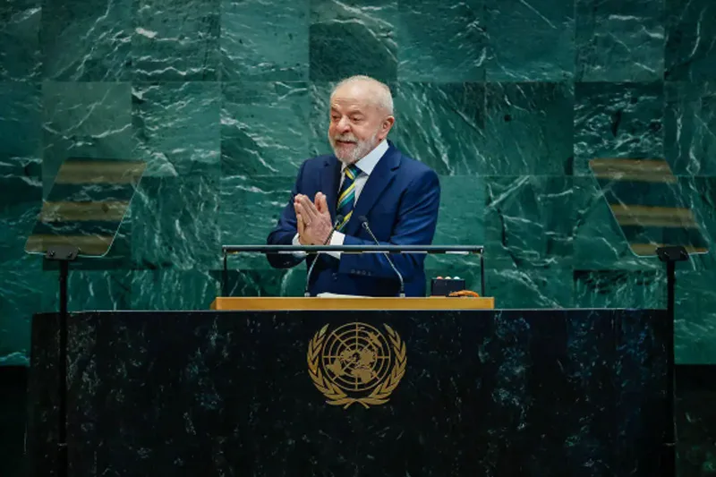 Lula diz na ONU que eleição definirá entre democracia e negacionismo