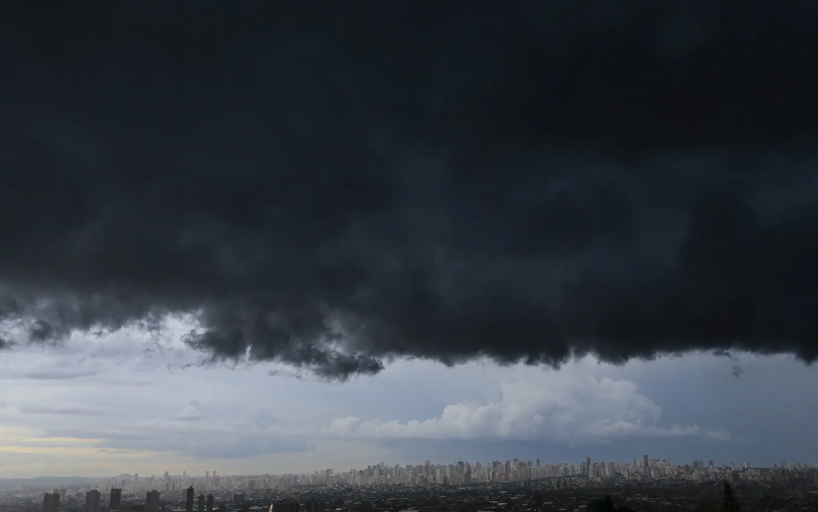 Primavera em Goiás terá risco de tempestades, granizo e ventos fortes
