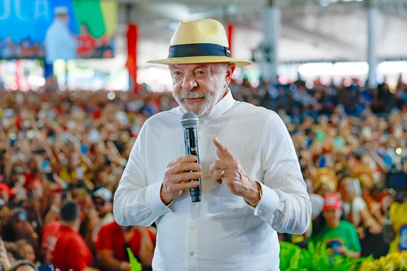 Lula pede abertura integral das investigações sobre o caso Master