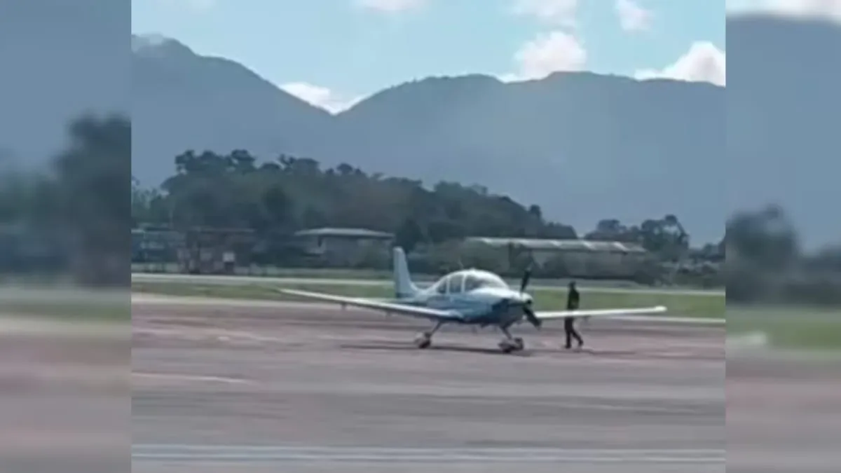 Avião é retirado após pouso de emergência no aeroporto de Joinville