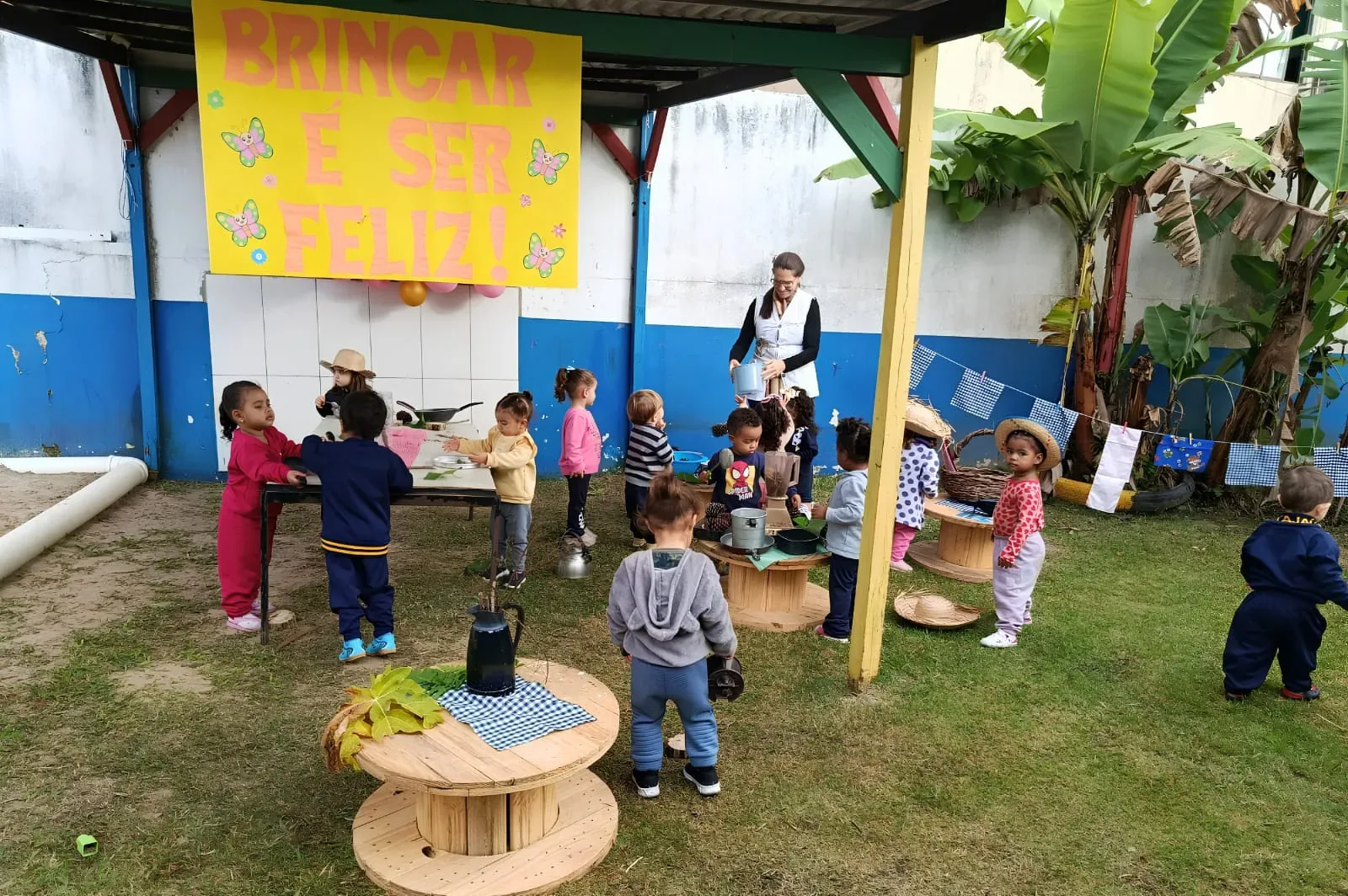 Justiça define critérios para vagas em creches de Itajaí após fila com 488 crianças