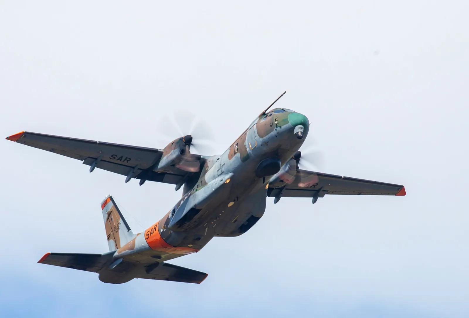 Aeronave da FAB encontra helicóptero desaparecido na Serra de Santa Catarina