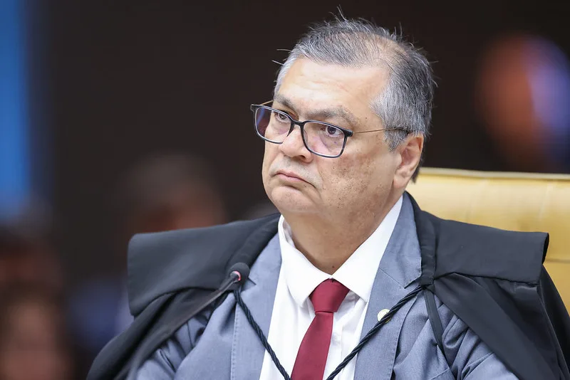 Dino questiona decisão de Mendonça sobre comando da Polícia Federal