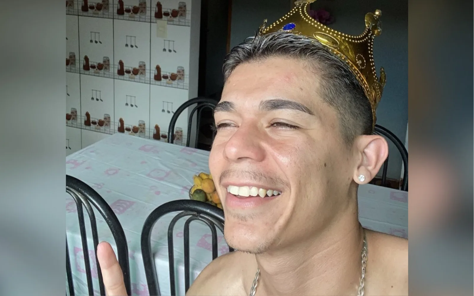 Influenciador goiano relata sofrimento em detenção nos Estados Unidos