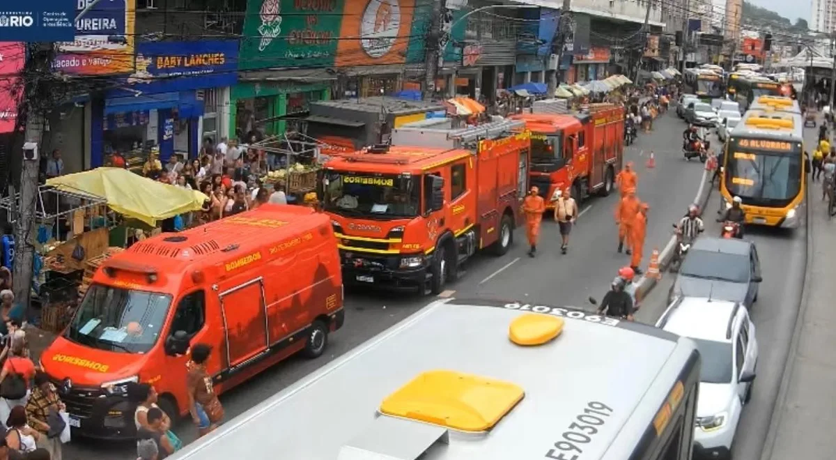 Incêndio em loja leva ao fechamento do Mercadão de Madureira