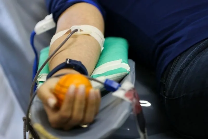 Testemunhas de Jeová deixam decisão sobre componentes do sangue com cada fiel
