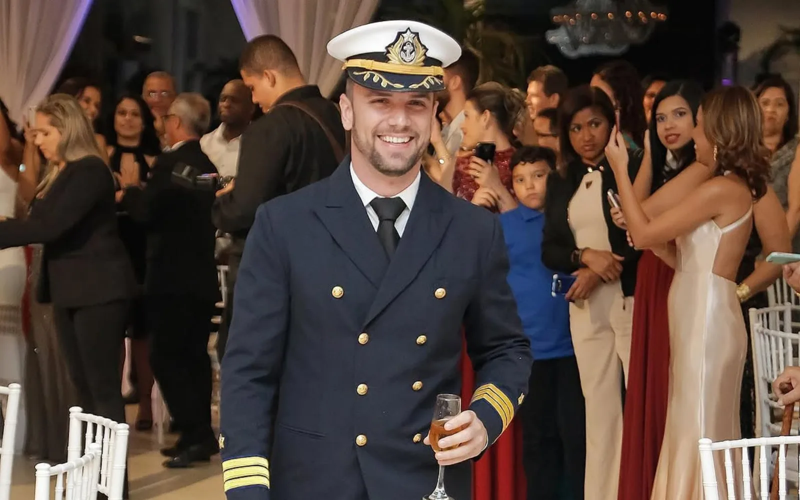 Capitão de cabotagem morre após passar mal em restaurante de Goiânia